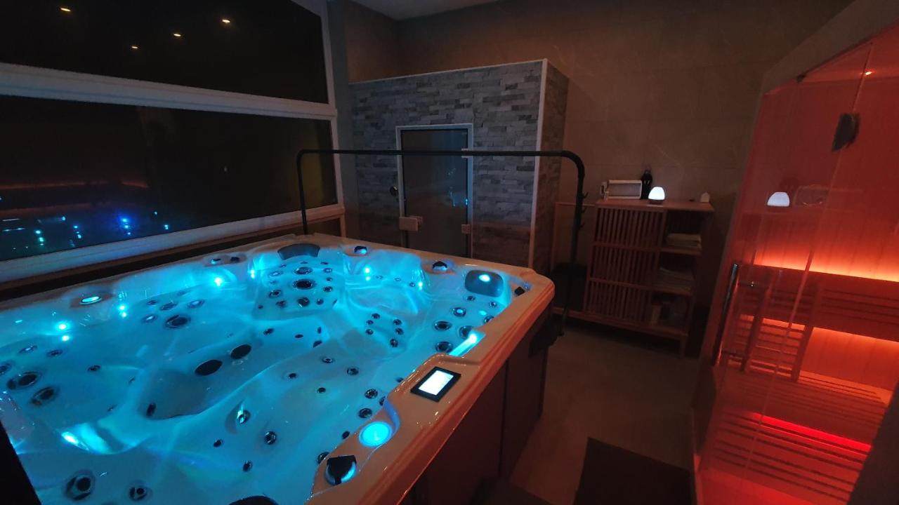 Bed and Breakfast Bed'N'Bulles - Wellness Privatif Динан Экстерьер фото